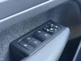 Volvo XC40 thumbnail 28