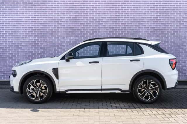 Lynk & Co 01 (2025) thumbnail 4
