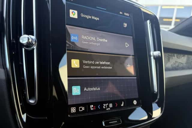 Volvo XC40 (2024) thumbnail 16