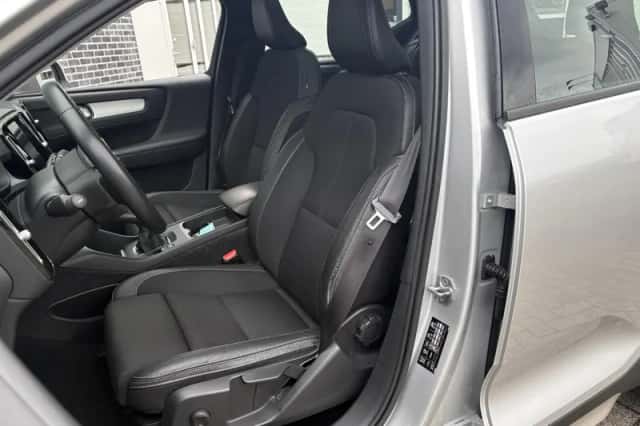 Volvo XC40 (2018) thumbnail 8