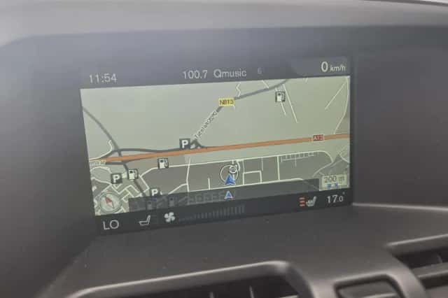 Volvo XC60 (2016) thumbnail 17