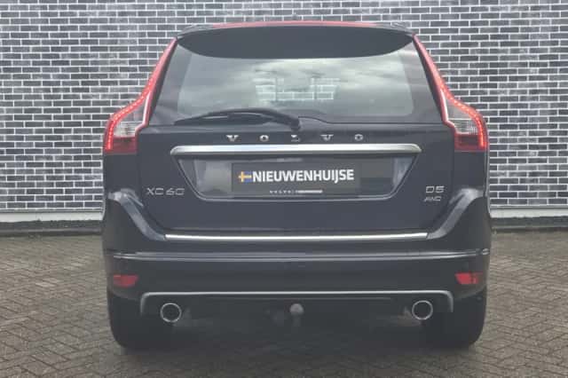 Volvo XC60 (2016) thumbnail 19
