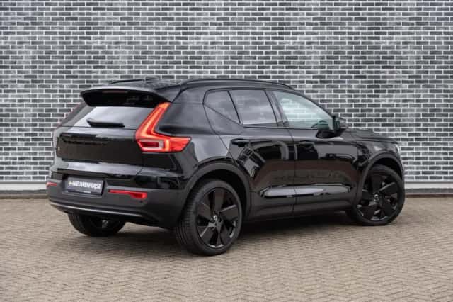 Volvo EX40 (2026) thumbnail 3