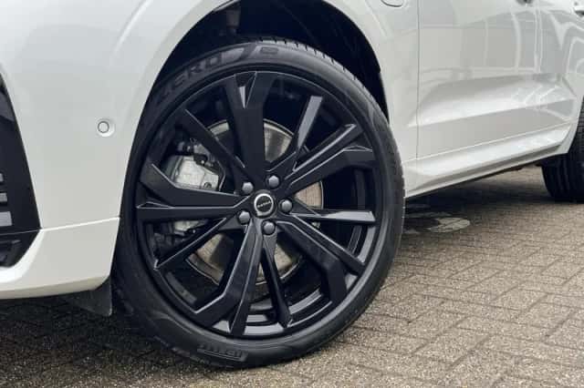 Volvo XC60 (2025) thumbnail 17