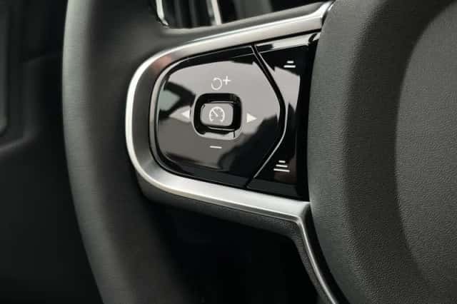 Volvo XC60 (2025) thumbnail 29