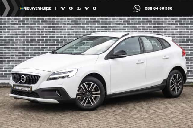 Volvo V40 (2016) thumbnail 1