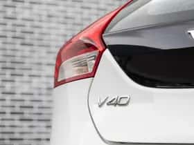 Volvo V40 (2016) thumbnail 11