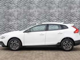 Volvo V40 (2016) thumbnail 17