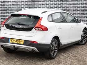 Volvo V40 (2016) thumbnail 18