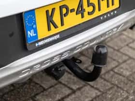 Volvo V40 (2016) thumbnail 19