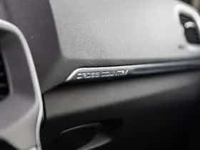 Volvo V40 (2016) thumbnail 25