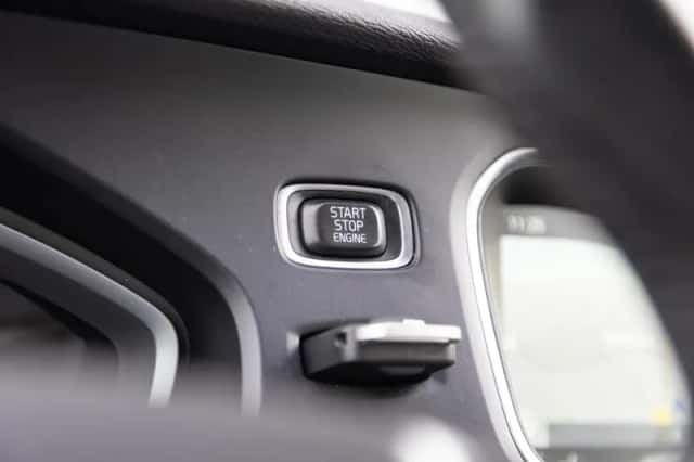 Volvo V40 (2016) thumbnail 29