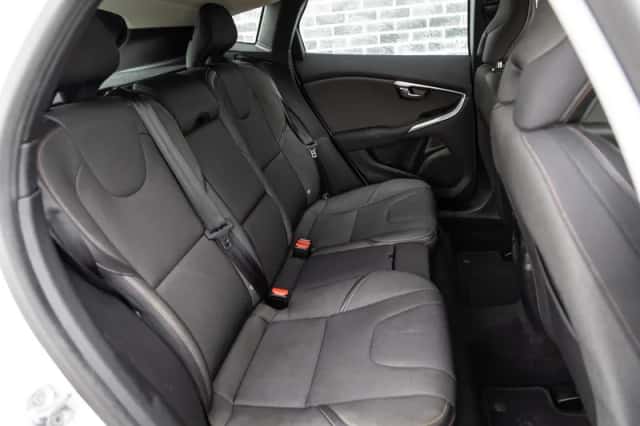 Volvo V40 (2016) thumbnail 8