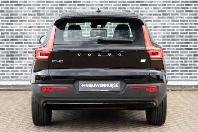 Volvo XC40 (2020) thumbnail 12