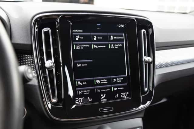 Volvo XC40 (2020) thumbnail 18