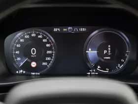 Volvo XC40 thumbnail 25