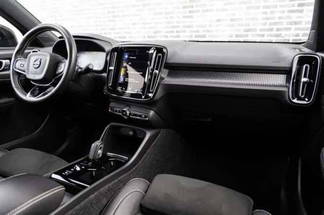 Volvo XC40 (2020) thumbnail 31