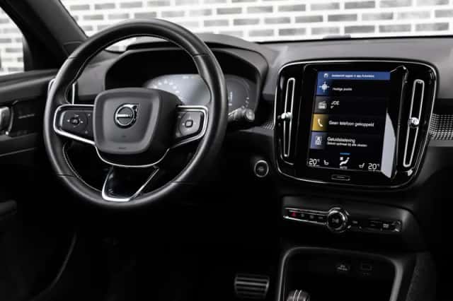 Volvo XC40 (2020) thumbnail 8