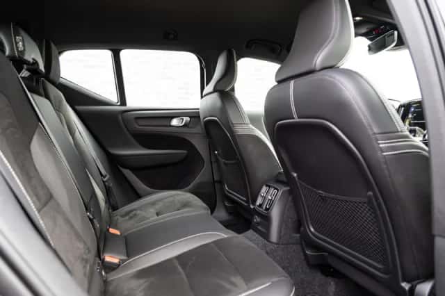 Volvo XC40 (2020) thumbnail 9