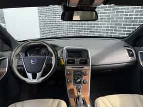 Volvo XC60 thumbnail 2