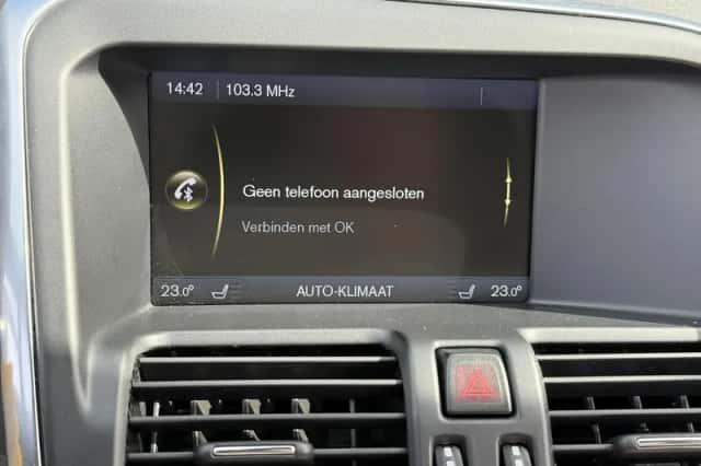Volvo XC60 (2013) thumbnail 12