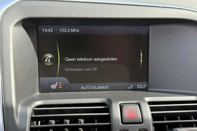 Volvo XC60 (2013) thumbnail 13