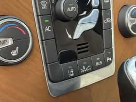 Volvo XC60 thumbnail 19