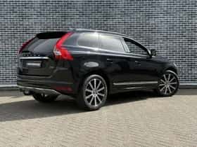 Volvo XC60 thumbnail 3