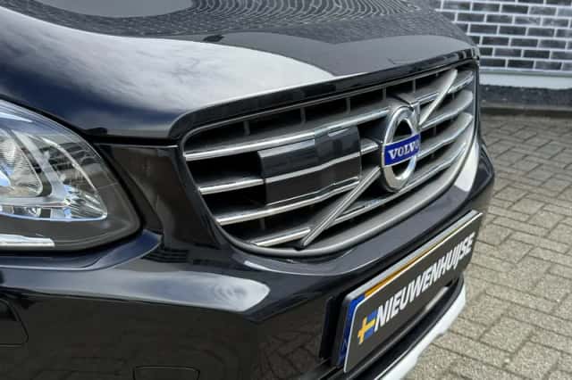 Volvo XC60 (2013) thumbnail 24