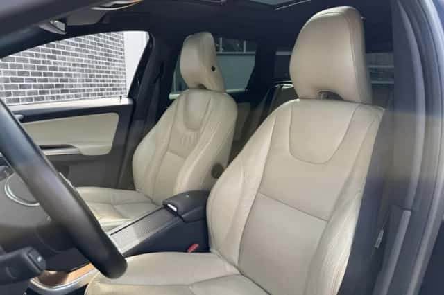 Volvo XC60 (2013) thumbnail 6