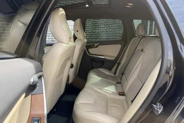 Volvo XC60 (2013) thumbnail 7