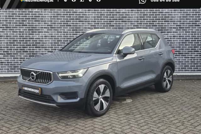 Volvo XC40 (2021) thumbnail 1