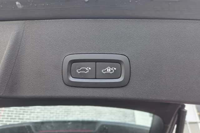 Volvo XC40 (2021) thumbnail 20