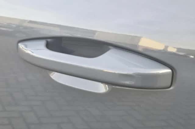 Volvo XC40 (2021) thumbnail 23