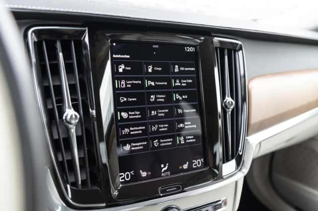 Volvo S90 (2019) thumbnail 33