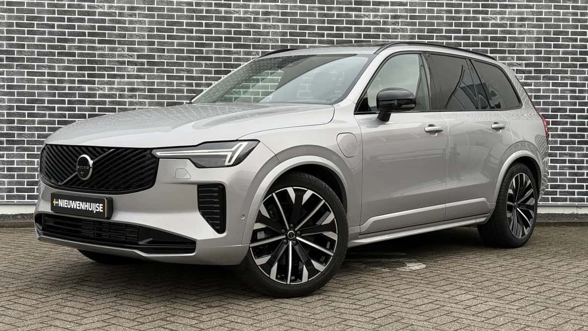 Volvo XC90 — foto 1
