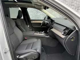 Volvo XC90 thumbnail 25