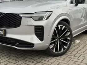 Volvo XC90 thumbnail 34