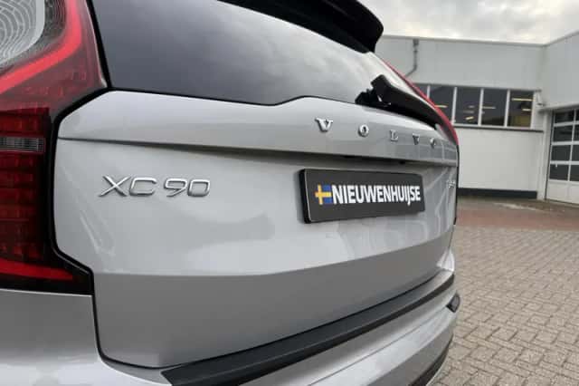 Volvo XC90 (2025) thumbnail 40