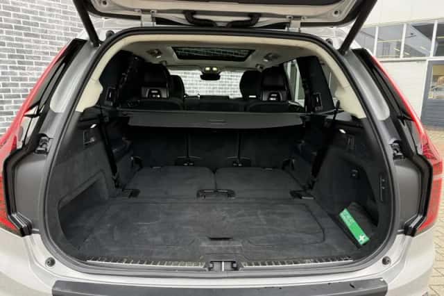 Volvo XC90 (2025) thumbnail 41
