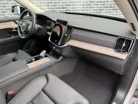 Volvo XC90 thumbnail 7