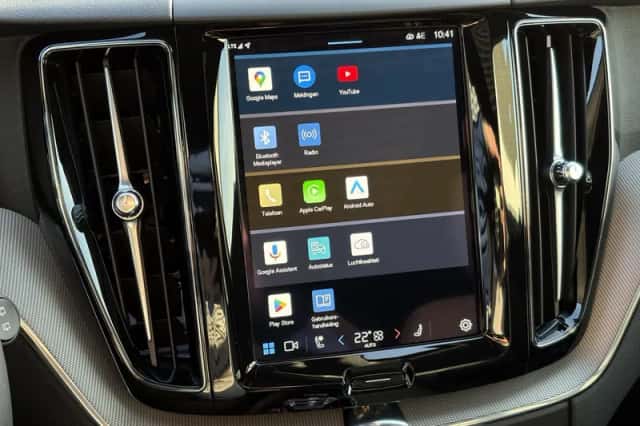 Volvo XC60 (2024) thumbnail 16