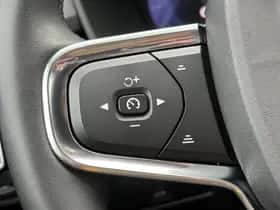 Volvo XC40 thumbnail 21