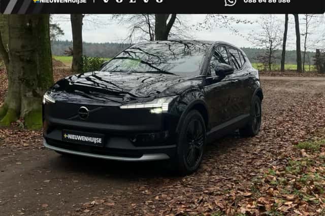 Volvo EX30 (2025) thumbnail 1