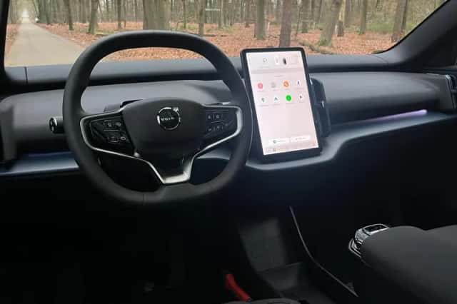 Volvo EX30 (2025) thumbnail 14