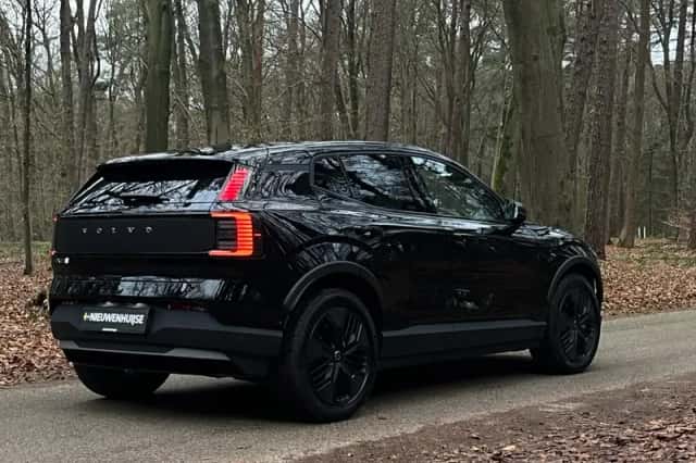 Volvo EX30 (2025) thumbnail 40