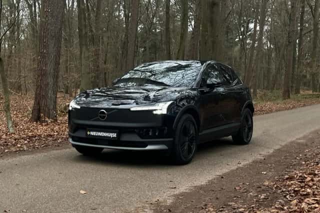 Volvo EX30 (2025) thumbnail 7