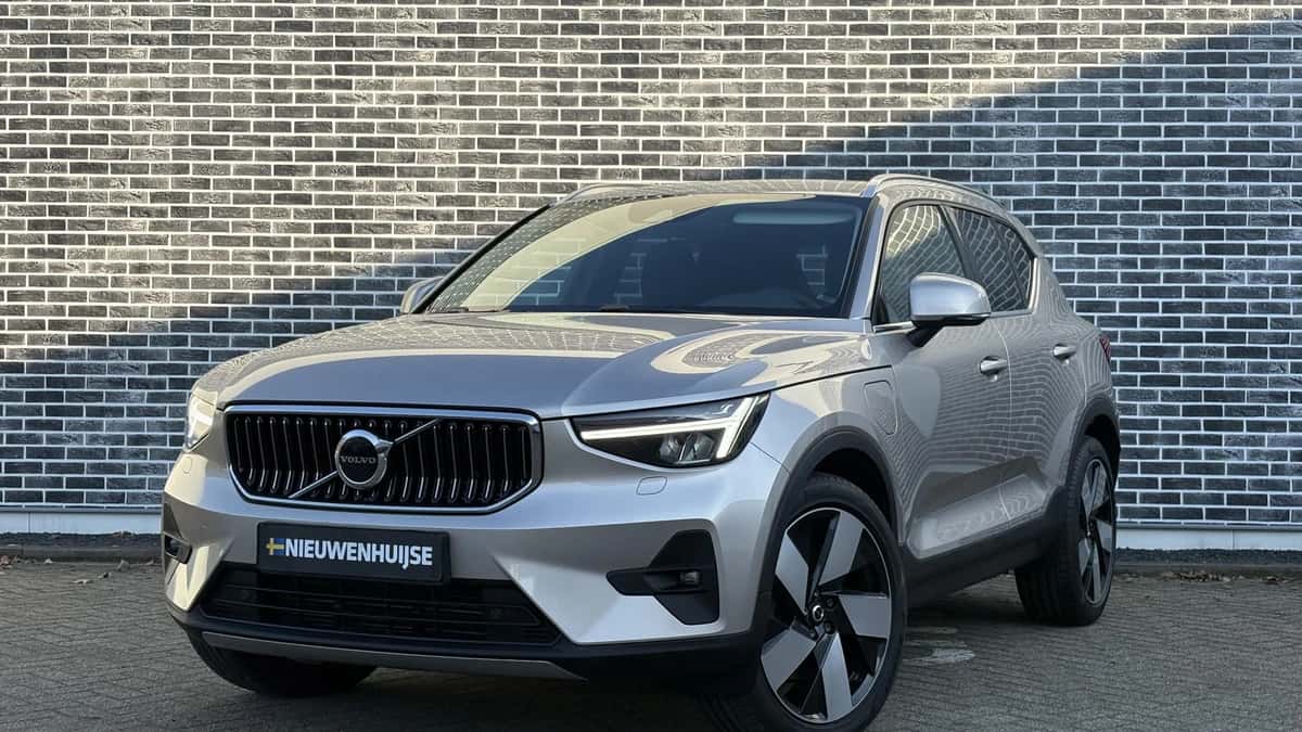 Volvo XC40 — foto 1