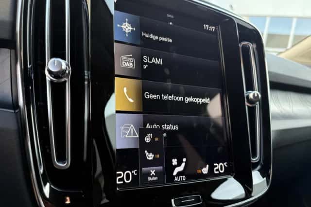 Volvo XC40 (2022) thumbnail 22