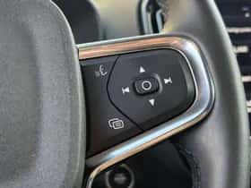Volvo XC40 thumbnail 25